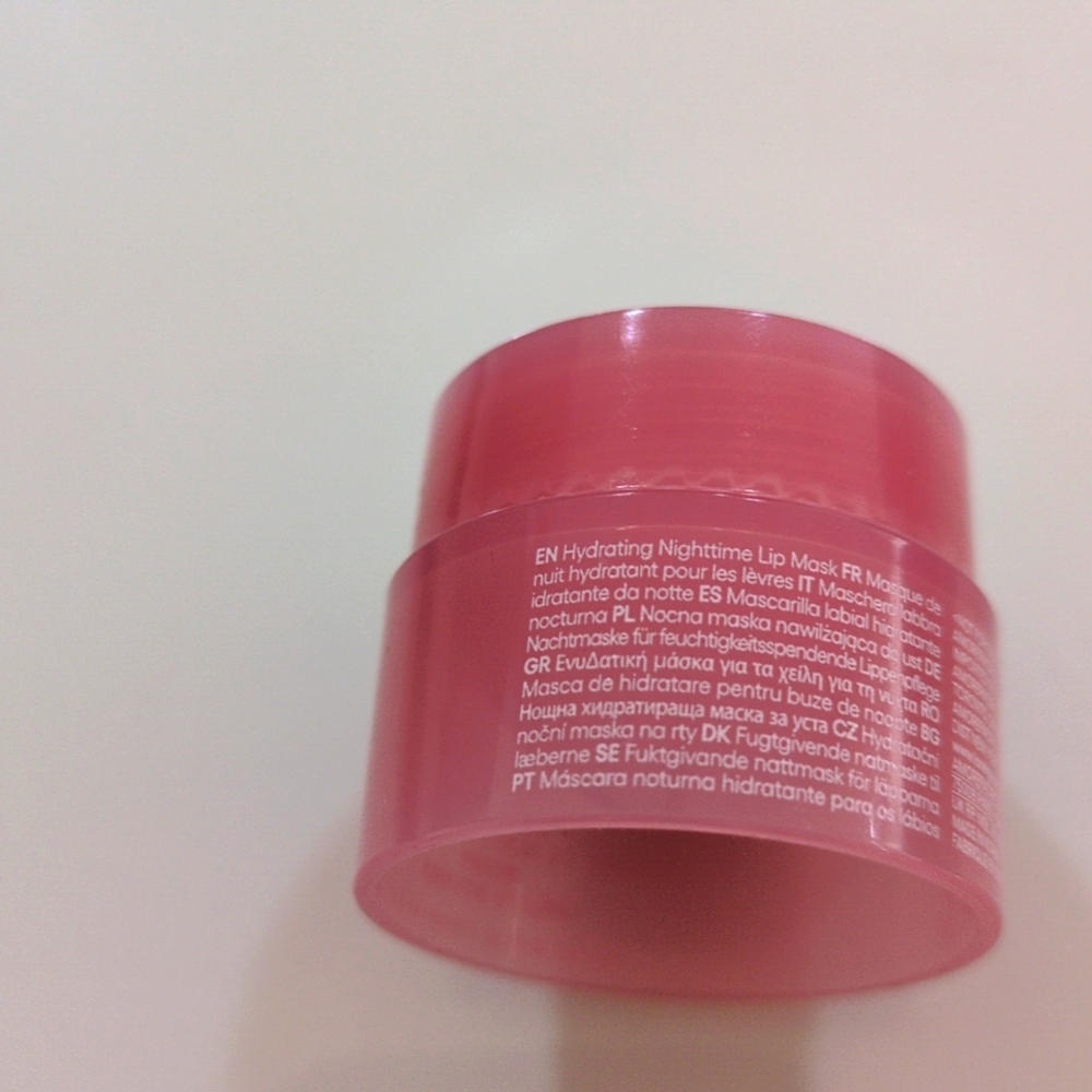 Lip Sleeping Mask in Berry/Fruit Rouges - Picture 4 of 8